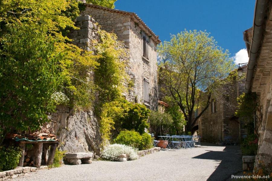 Hotel La Calade Bargème Zewnętrze zdjęcie